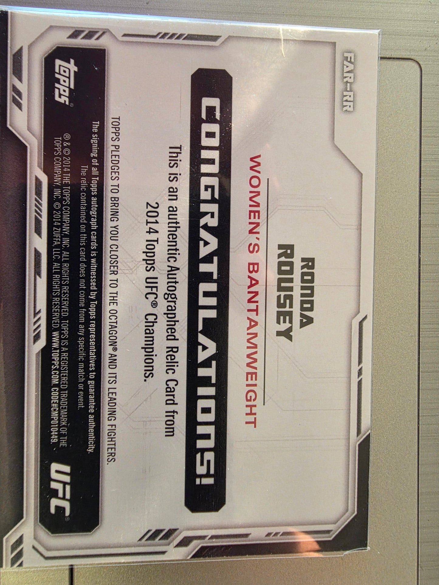 Ronda Rousey 2014 Topps UFC Champions Autographed relic card